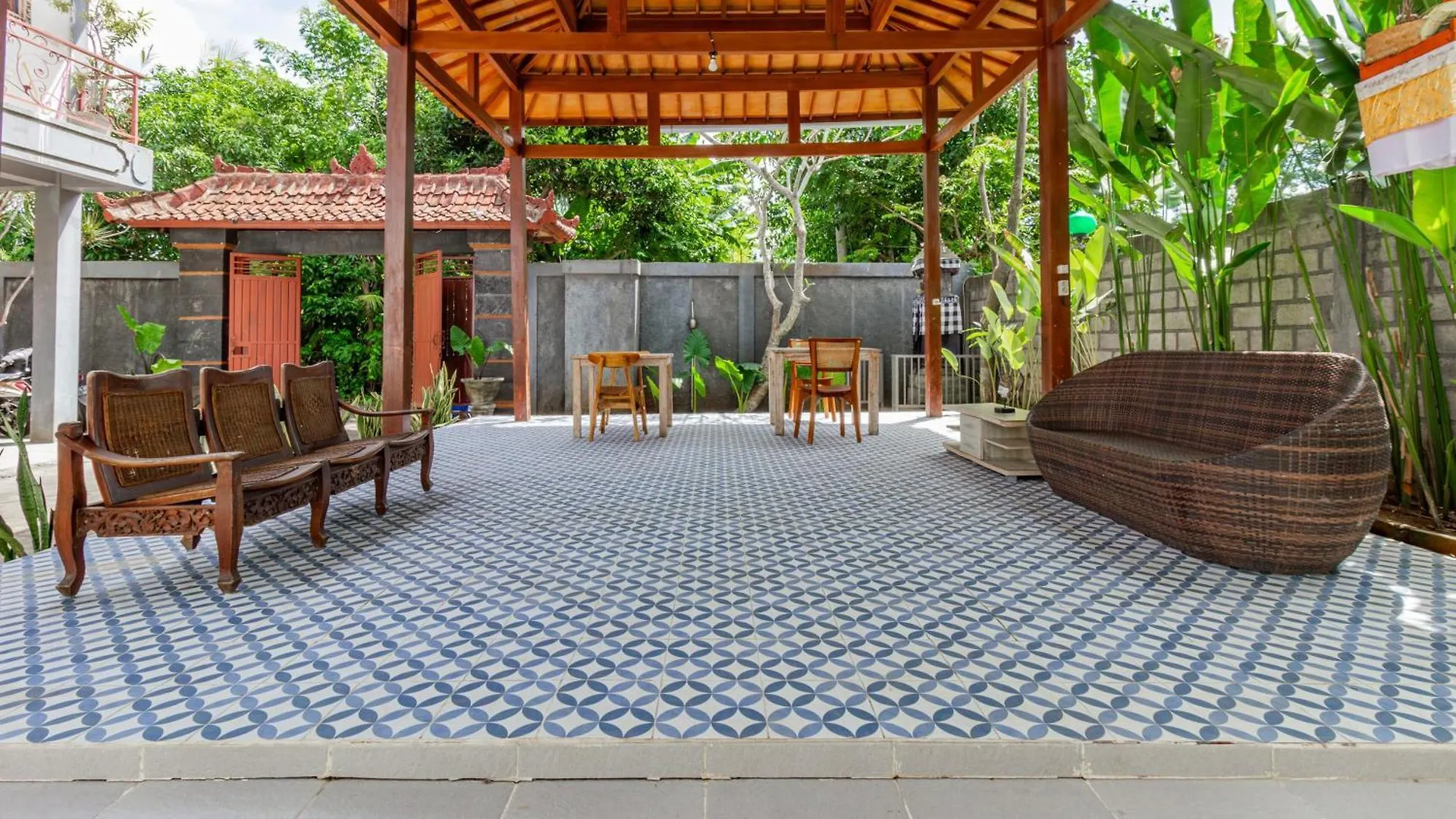 Capital O 93944 Geweka Homestay Jimbaran